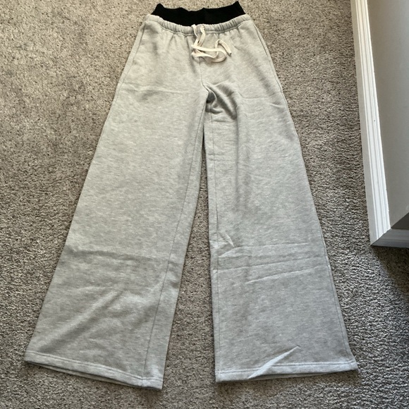 NWT Wide Leg Gray Pants with Stretchy Waistband - Picture 2 of 7